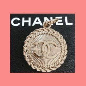 Vintage Authentic Chanel Zipper Pull with Textured Detail